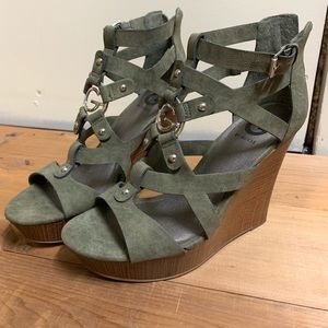 Wedge sandals